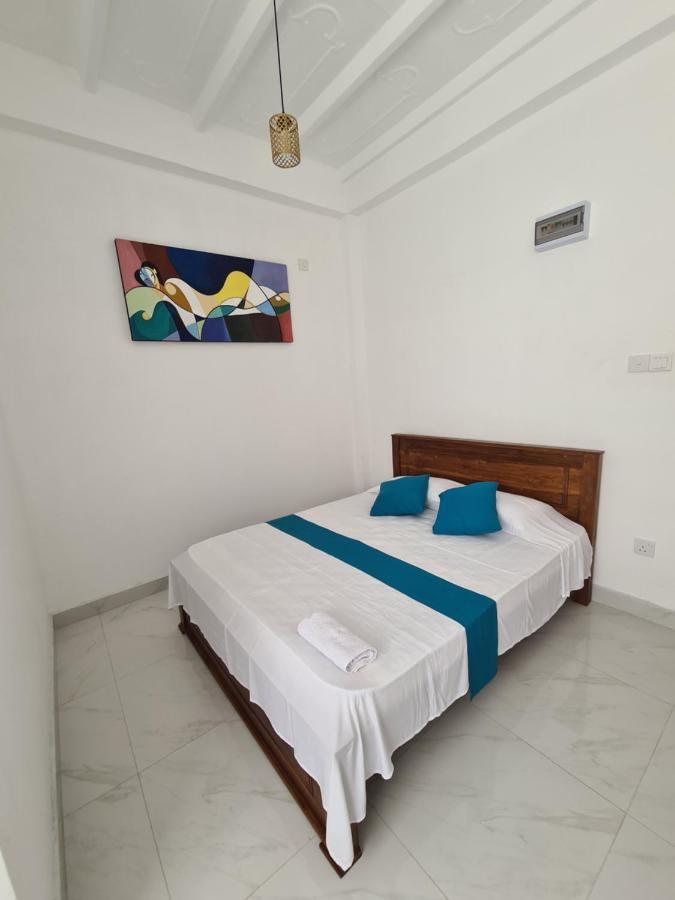 Ceylon Lodge - Airport Transit Hostel Negombo Ngoại thất bức ảnh