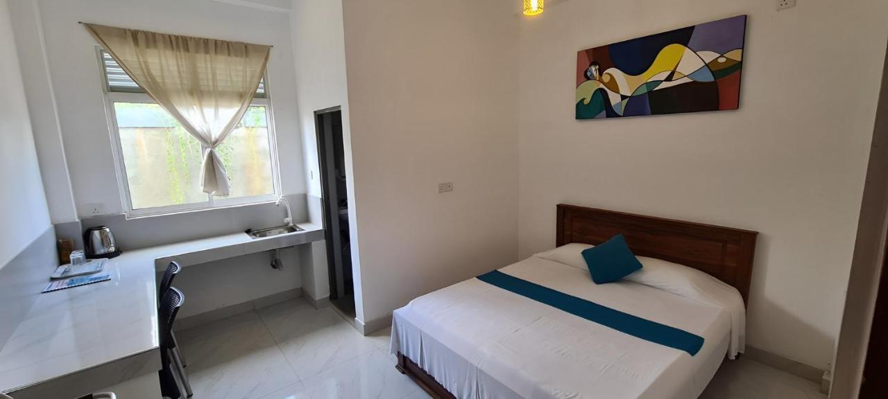 Ceylon Lodge - Airport Transit Hostel Negombo Ngoại thất bức ảnh