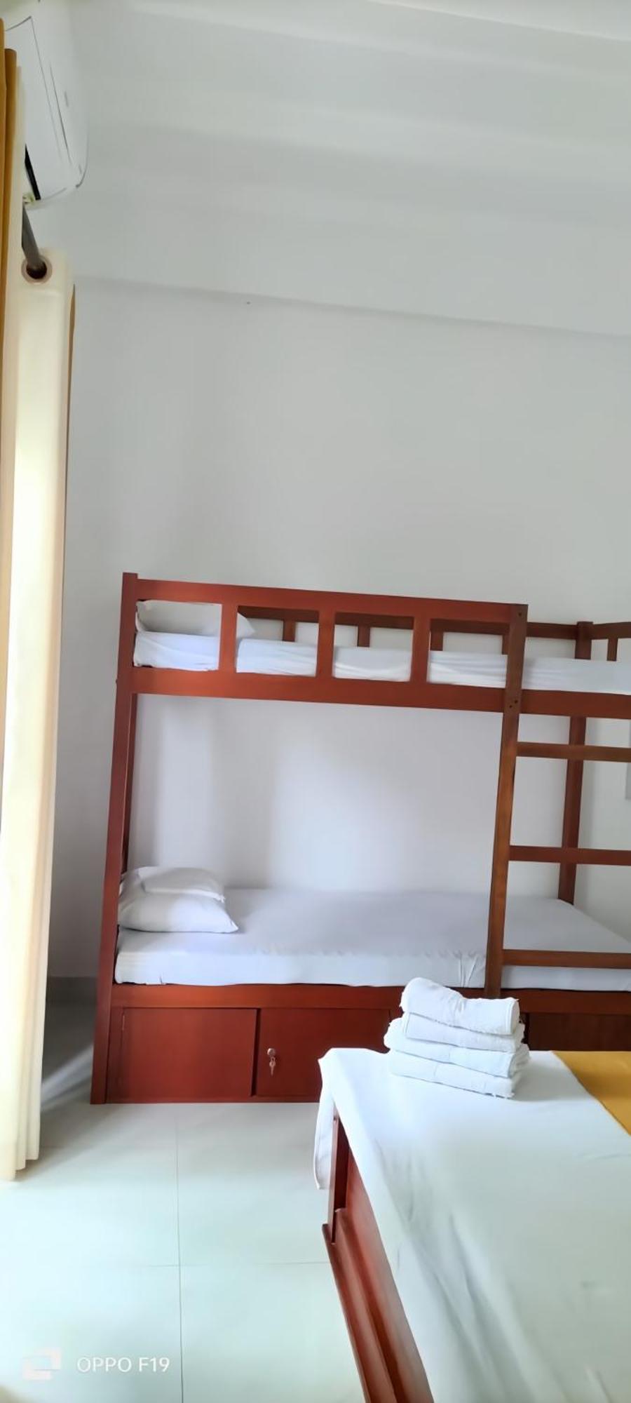 Ceylon Lodge - Airport Transit Hostel Negombo Ngoại thất bức ảnh